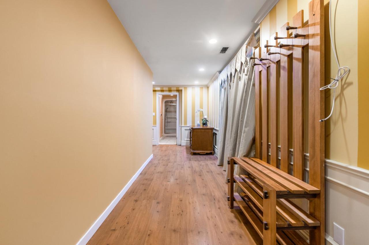 Charming Retreat On Cypress Street, Your Home Away From Home Vancouver Exterior photo
