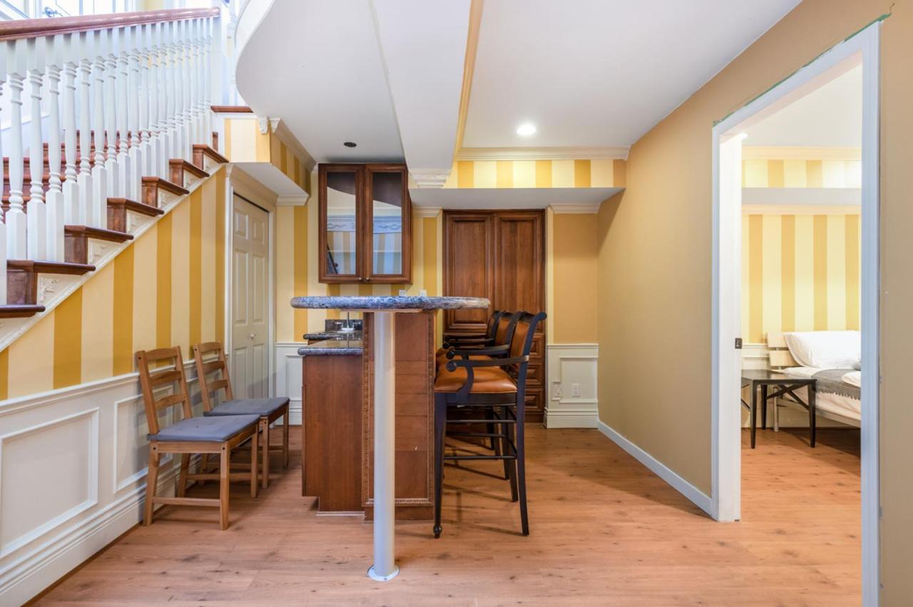 Charming Retreat On Cypress Street, Your Home Away From Home Vancouver Exterior photo